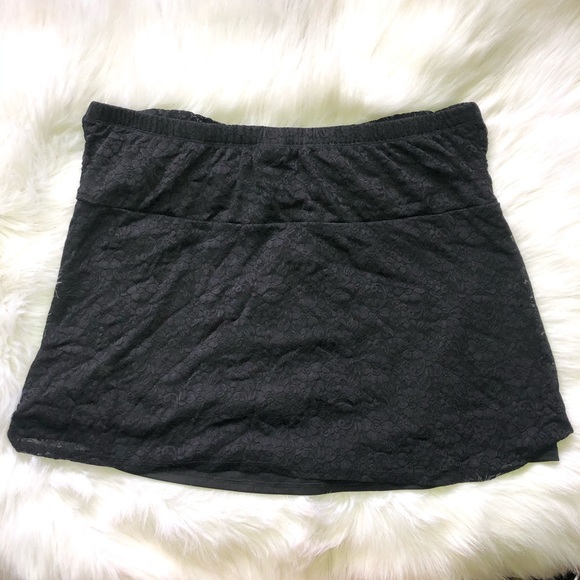 Torrid | Black Lace Tube top 3x - Picture 3 of 3